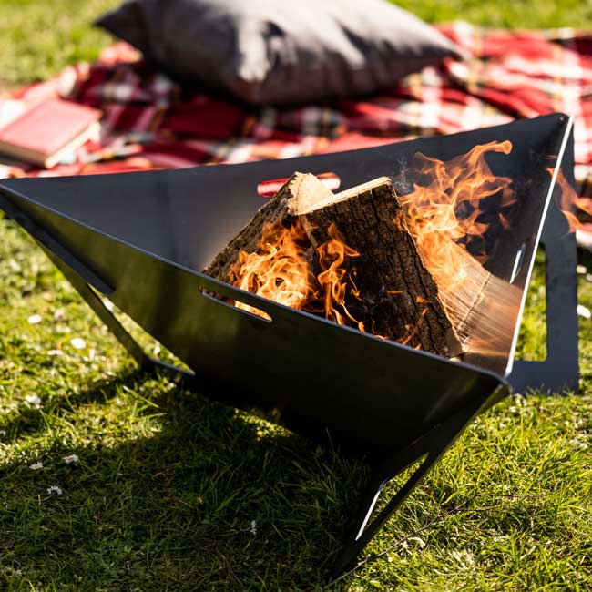 Delta Medium fire pit